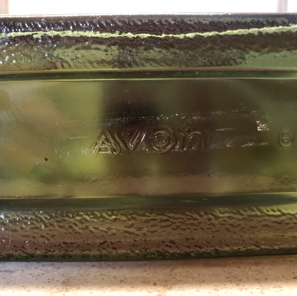 Pair of Avon vintage dark green glass and plastic sitting lions. - Picture 3 of 4